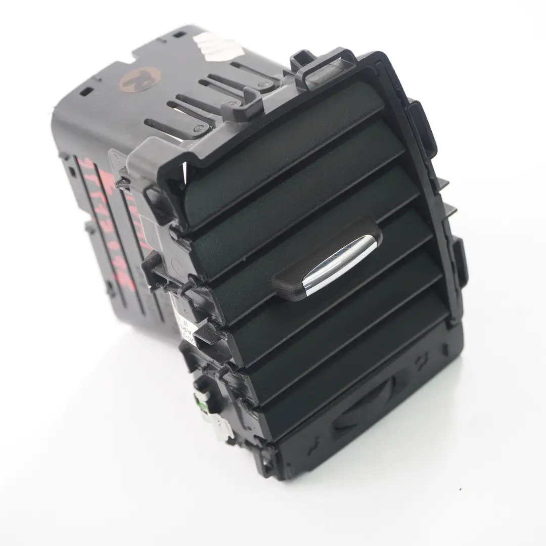 Vent Dashboard Dash Left N/S Centre Nozzle Grille to Vauxhall Vivaro B Air with Part number 95517494 Vauxhall Vivaro B Air Vent Dashboard Dash Left N/S Centre Nozzle Grille - SKU 95517494 - Part number 95517494