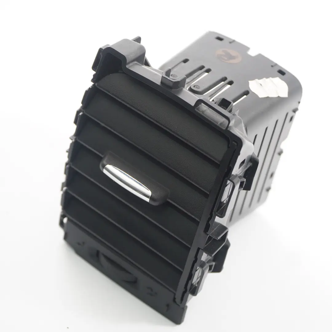 Vent Dashboard Dash Left N/S Centre Nozzle Grille to Vauxhall Vivaro B Air with Part number 95517494 Vauxhall Vivaro B Air Vent Dashboard Dash Left N/S Centre Nozzle Grille - SKU 95517494 - Part number 95517494