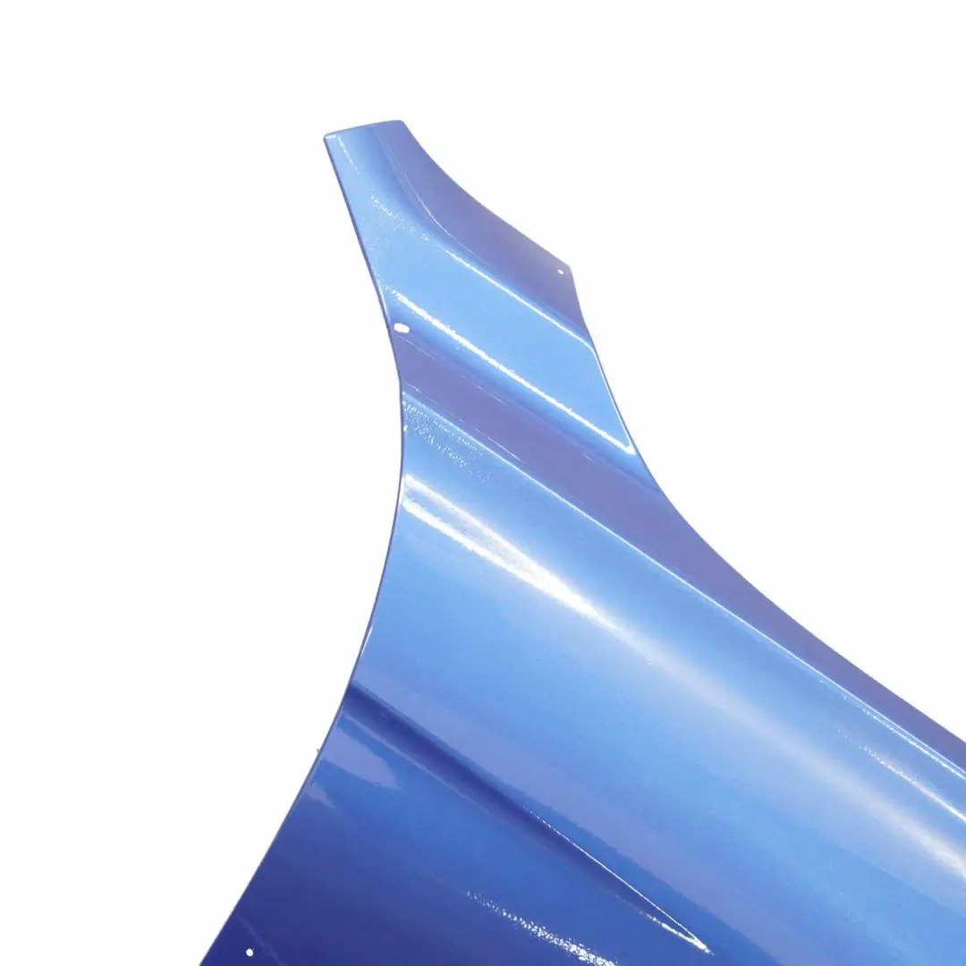 Pannello laterale parafango anteriore destro Estoril Blue Metallic - B45 per BMW F30 con numero di parte 9621598 BMW F30 Pannello laterale parafango anteriore destro Estoril Blue Metallic - B45 - SKU 9621598-EB1 - Numero di parte 9621598