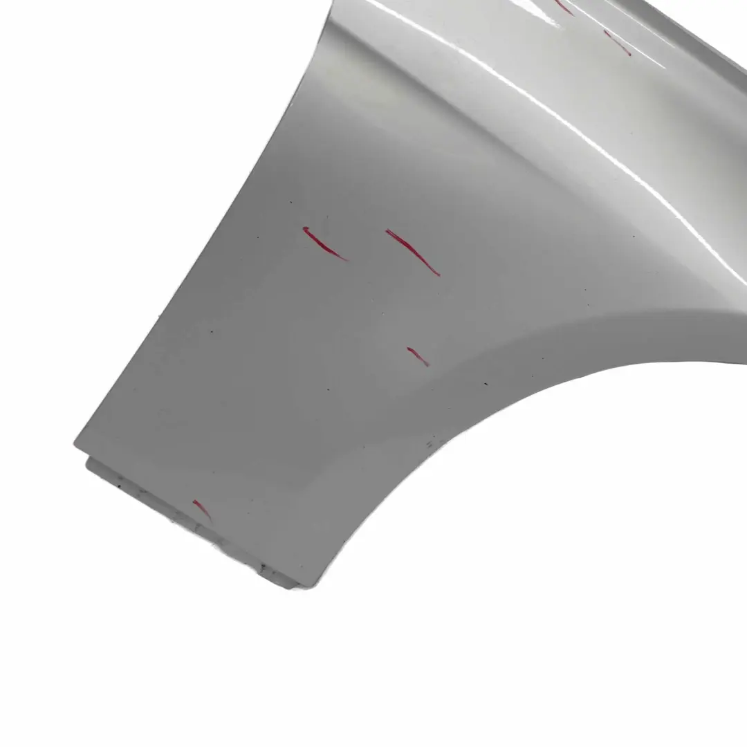 Panneau latéral aile avant droite Glacier Silver Metallic A83 pour BMW F30 F31 à propos du numéro de pièce 9621598 BMW F30 F31 Panneau latéral aile avant droite Glacier Silver Metallic A83 - SKU 9621598-GSB1 - Numéro de pièce 9621598