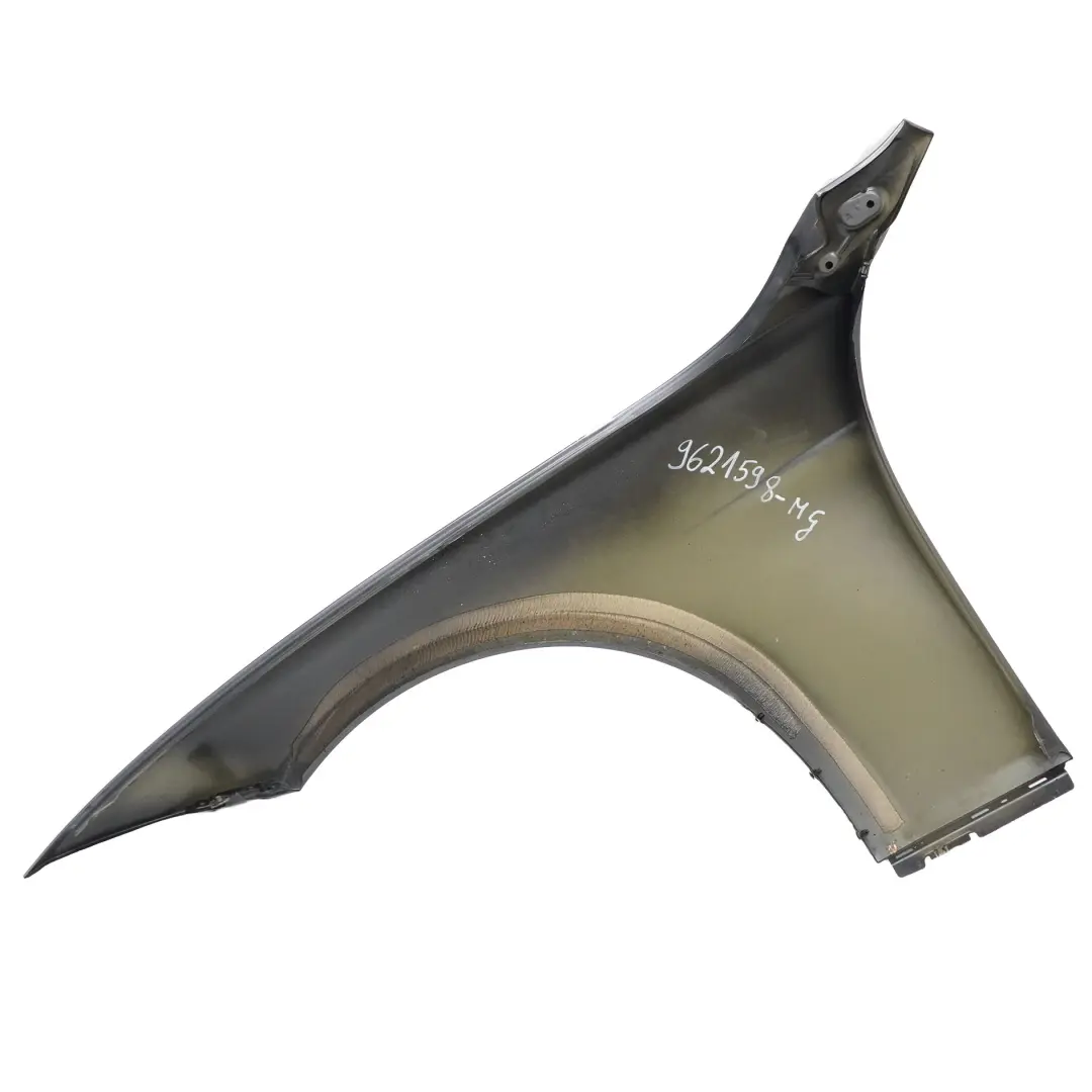 Błotnik Prawy Przedni Mineralgrau Szary Metalik - B39 do BMW F30 F31 o numerze 9621598 BMW F30 F31 Błotnik Prawy Przedni Mineralgrau Szary Metalik - B39 - SKU 9621598-MG - Numer Części 9621598
