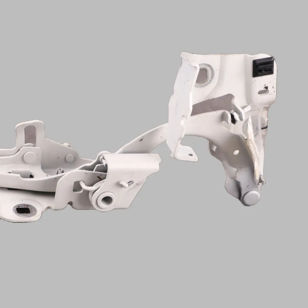 Hinge Bonnet Left N/S Hood Engine Cover Hinge Alpine White 300 to BMW F45 F46 with Part number 7391033 BMW F45 F46 Hinge Bonnet Left N/S Hood Engine Cover Hinge Alpine White 300 - SKU 9632501-AW - Part number 7391033