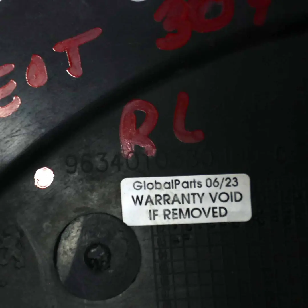 Passaruota Posteriore Sinistro Rivestimento per Peugeot 307 con numero di parte 9634010380 Peugeot 307 Passaruota Posteriore Sinistro Rivestimento - SKU 9634010380 - Numero di parte 9634010380