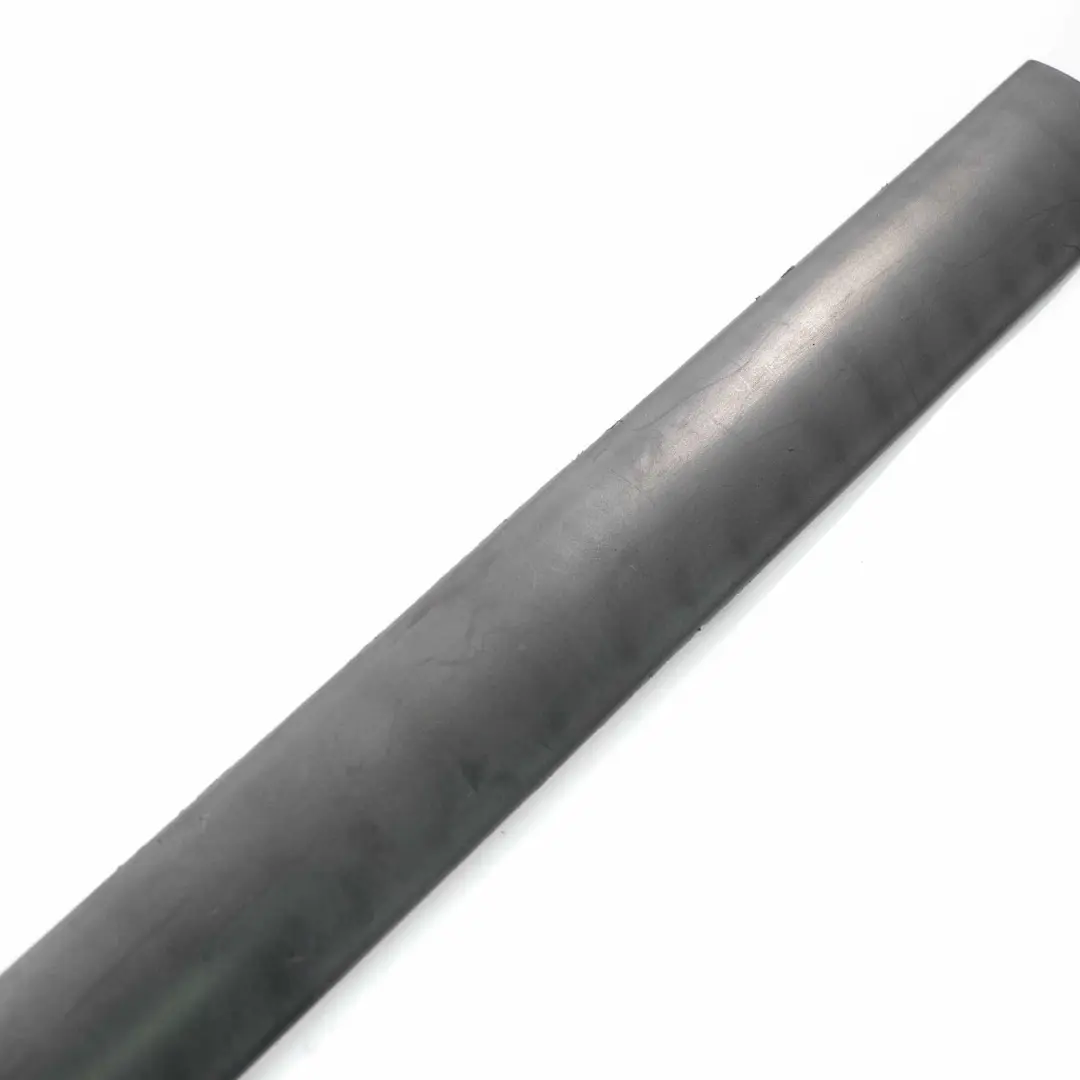 Striscia rivestimento porta anteriore destra Modanatura per Peugeot 307 con numero di parte 9634011077 Peugeot 307 Striscia rivestimento porta anteriore destra Modanatura - SKU 9634011077 - Numero di parte 9634011077