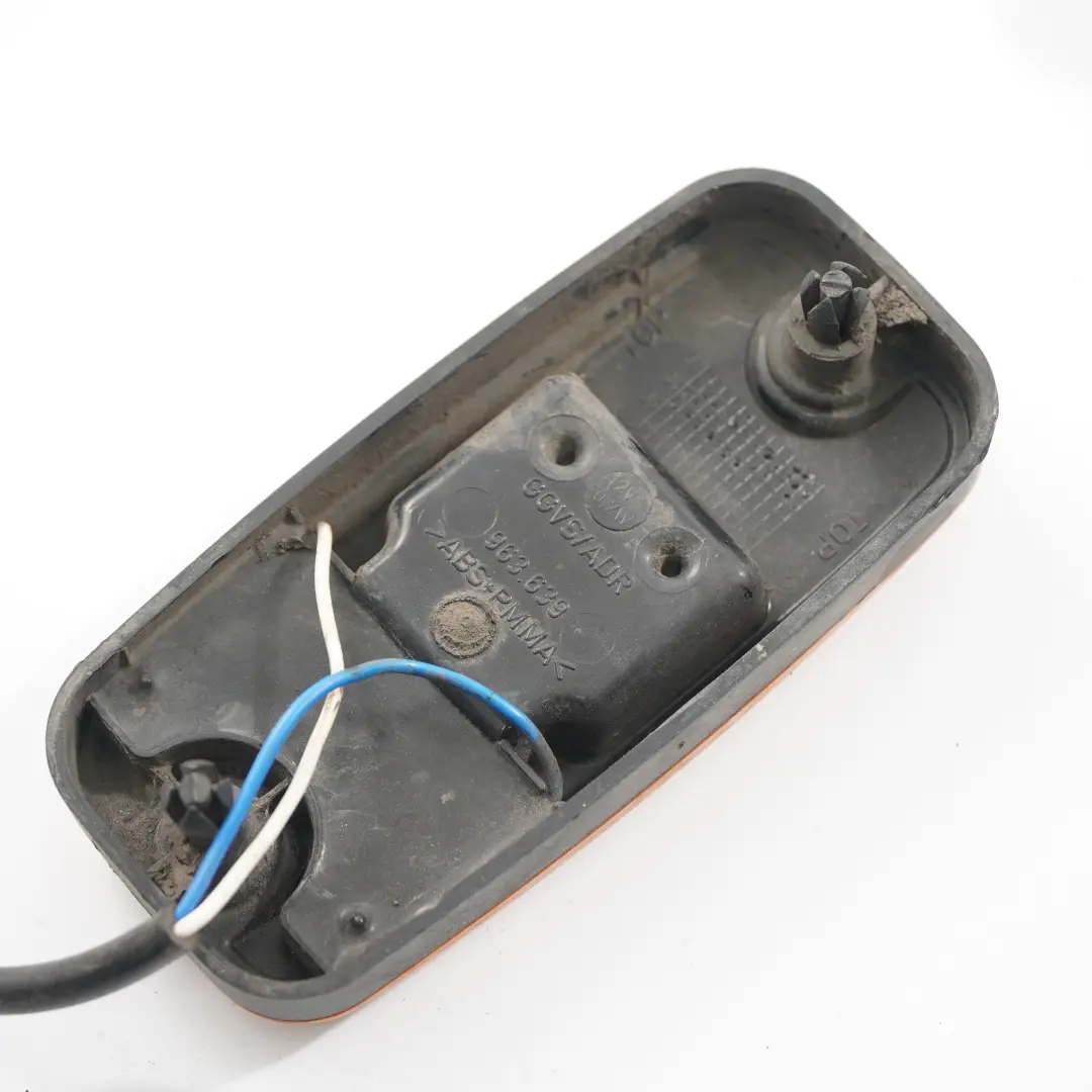 Mercedes Sprinter W906 Luz de balizamiento lateral LED HELLA Set - SKU 963639 - Número de pieza 963639