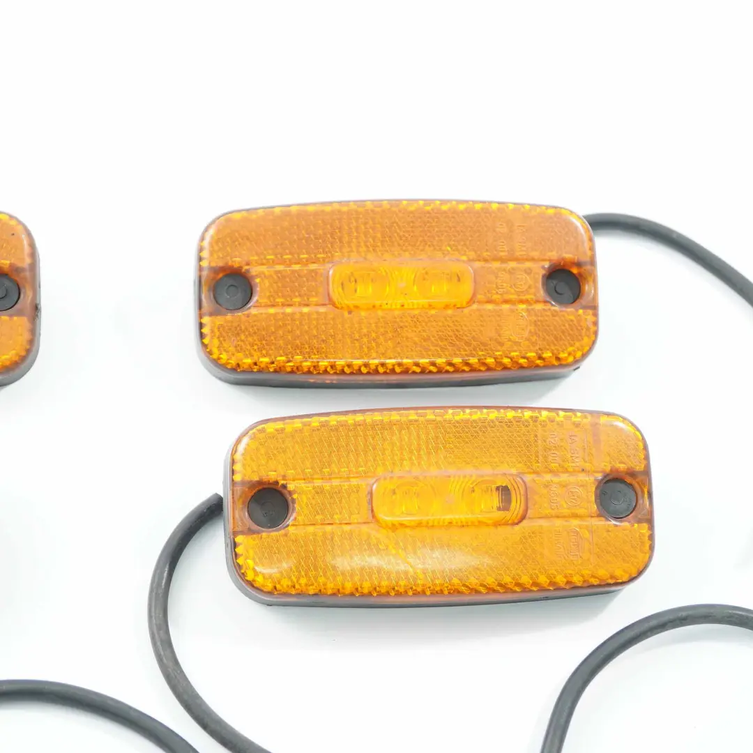 Mercedes Sprinter W906 Luz de balizamiento lateral LED HELLA Set - SKU 963639 - Número de pieza 963639