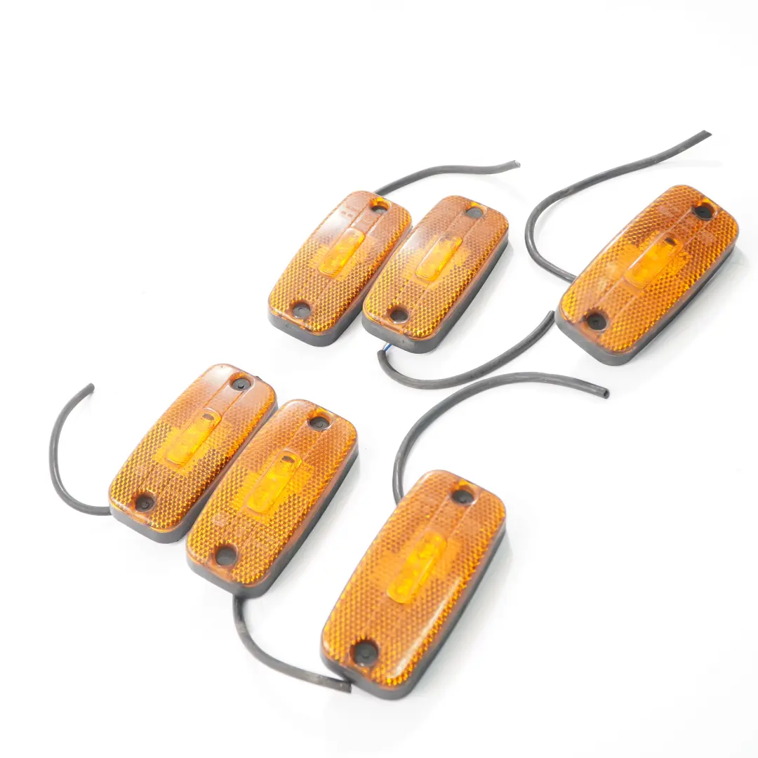 Feu de position latéral LED HELLA Set pour Mercedes Sprinter W906 à propos du numéro de pièce 963639 Mercedes Sprinter W906 Feu de position latéral LED HELLA Set - SKU 963639 - Numéro de pièce 963639