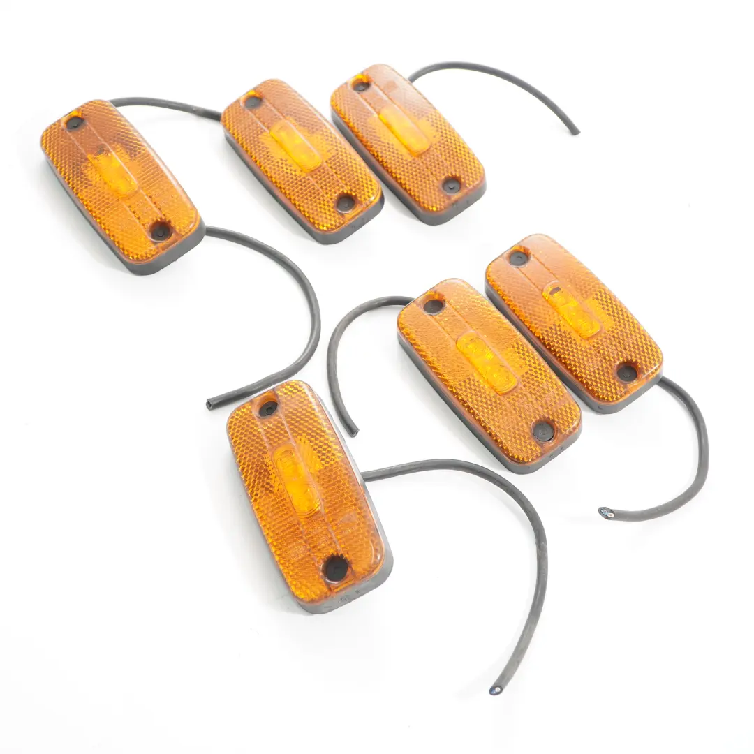 Luz de balizamiento lateral LED HELLA Set para Mercedes Sprinter W906 con número de pieza 963639 Mercedes Sprinter W906 Luz de balizamiento lateral LED HELLA Set - SKU 963639 - Número de pieza 963639