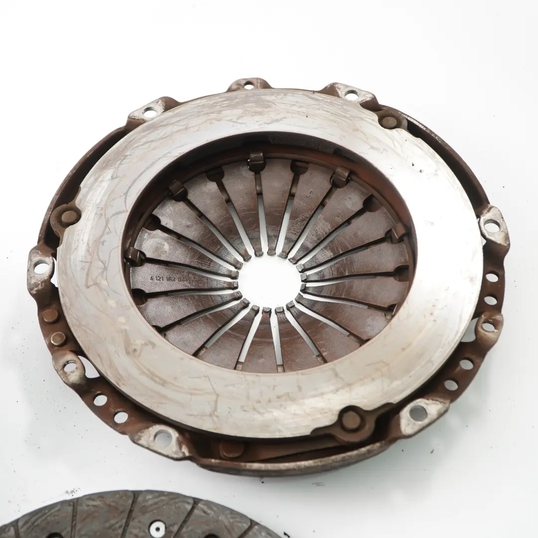 Citroen Berlingo B9 1.6 HDI Sprzęgło Koło Zamachowe Komplet do o numerze 9639780480 Citroen Berlingo B9 1.6 HDI Sprzęgło Koło Zamachowe Komplet - SKU 9639780480 - Numer Części 9639780480