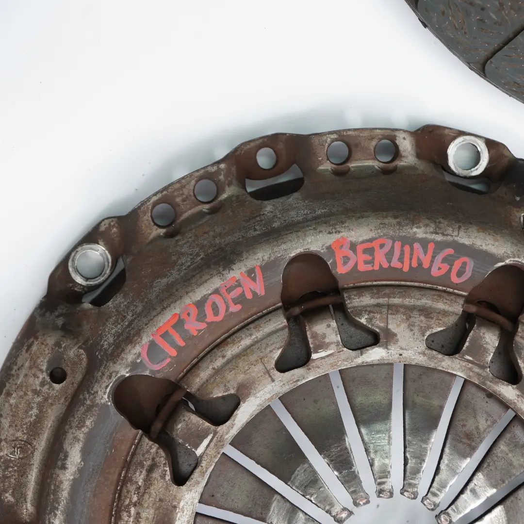 Citroen Berlingo B9 1.6 HDI Juego de volante de inercia para con número de pieza 9639780480 Citroen Berlingo B9 1.6 HDI Juego de volante de inercia - SKU 9639780480 - Número de pieza 9639780480