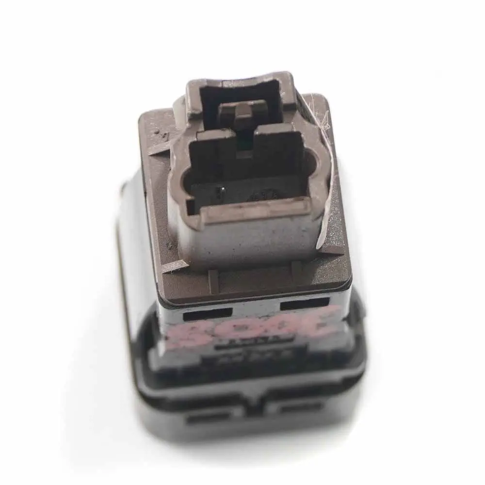 Peugeot 3008 Airbag Pasajero On Off Botón Interruptor Unidad - SKU 96413912XT - Número de pieza 96413912XT
