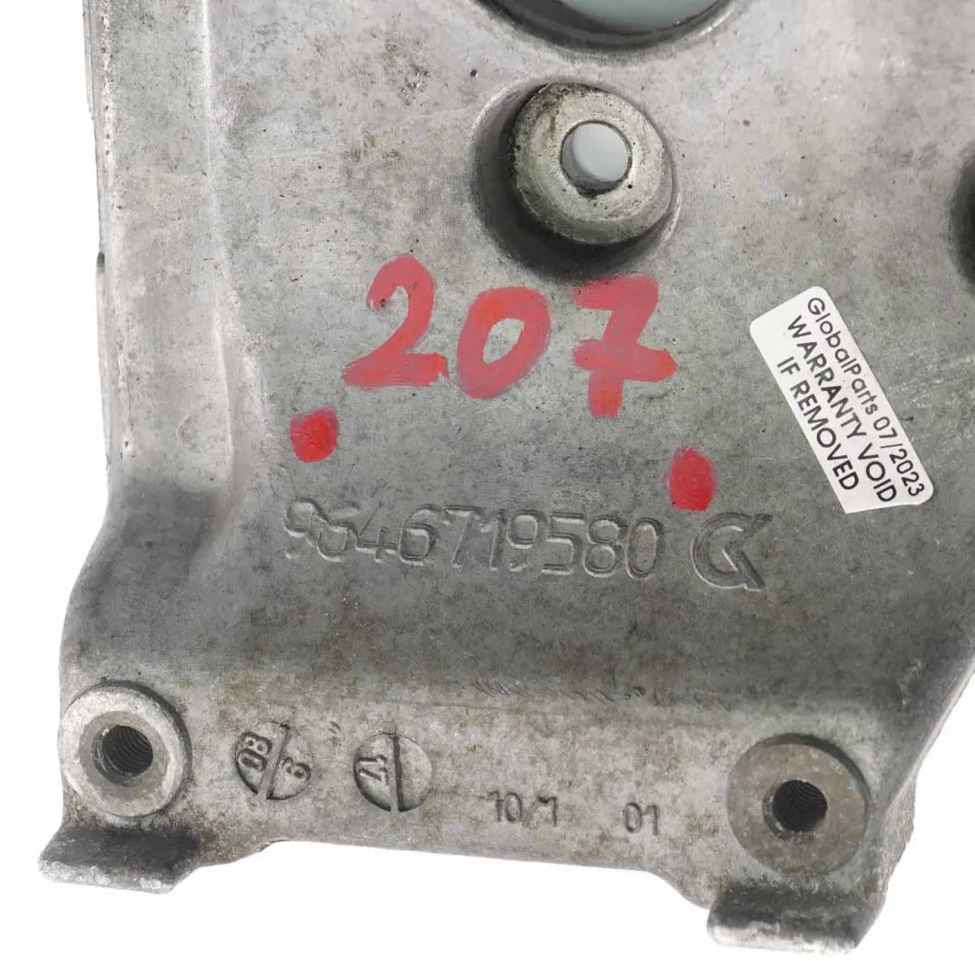 1.6HDI Wspornik Mocowanie Sprężarki Klimatyzacji do Peugeot 207 o numerze 9646719580 Peugeot 207 1.6HDI Wspornik Mocowanie Sprężarki Klimatyzacji - SKU 9646719580 - Numer Części 9646719580