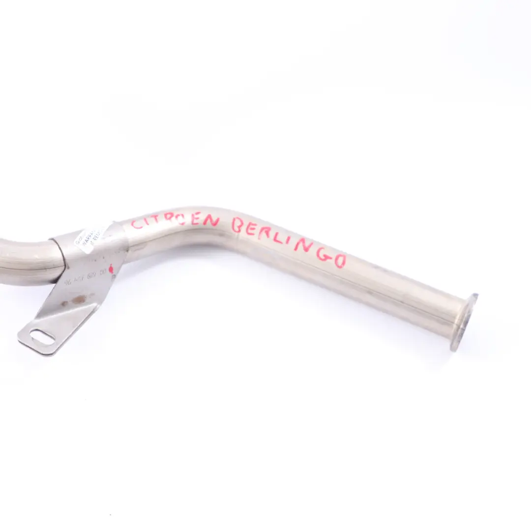 Citroen Berlingo EGR Pipe 1.6 HDI Diesel Engine Valve Line Hose to with Part number 9646762780 Citroen Berlingo EGR Pipe 1.6 HDI Diesel Engine Valve Line Hose - SKU 9646762780 - Part number 9646762780