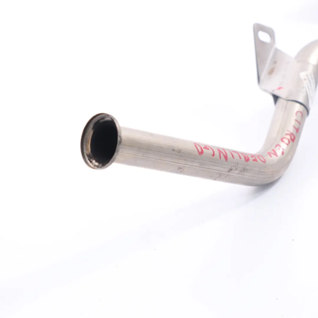 Citroen Berlingo EGR Pipe 1.6 HDI Diesel Tuyau de conduite de soupape pour à propos du numéro de pièce 9646762780 Citroen Berlingo EGR Pipe 1.6 HDI Diesel Tuyau de conduite de soupape - SKU 9646762780 - Numéro de pièce 9646762780