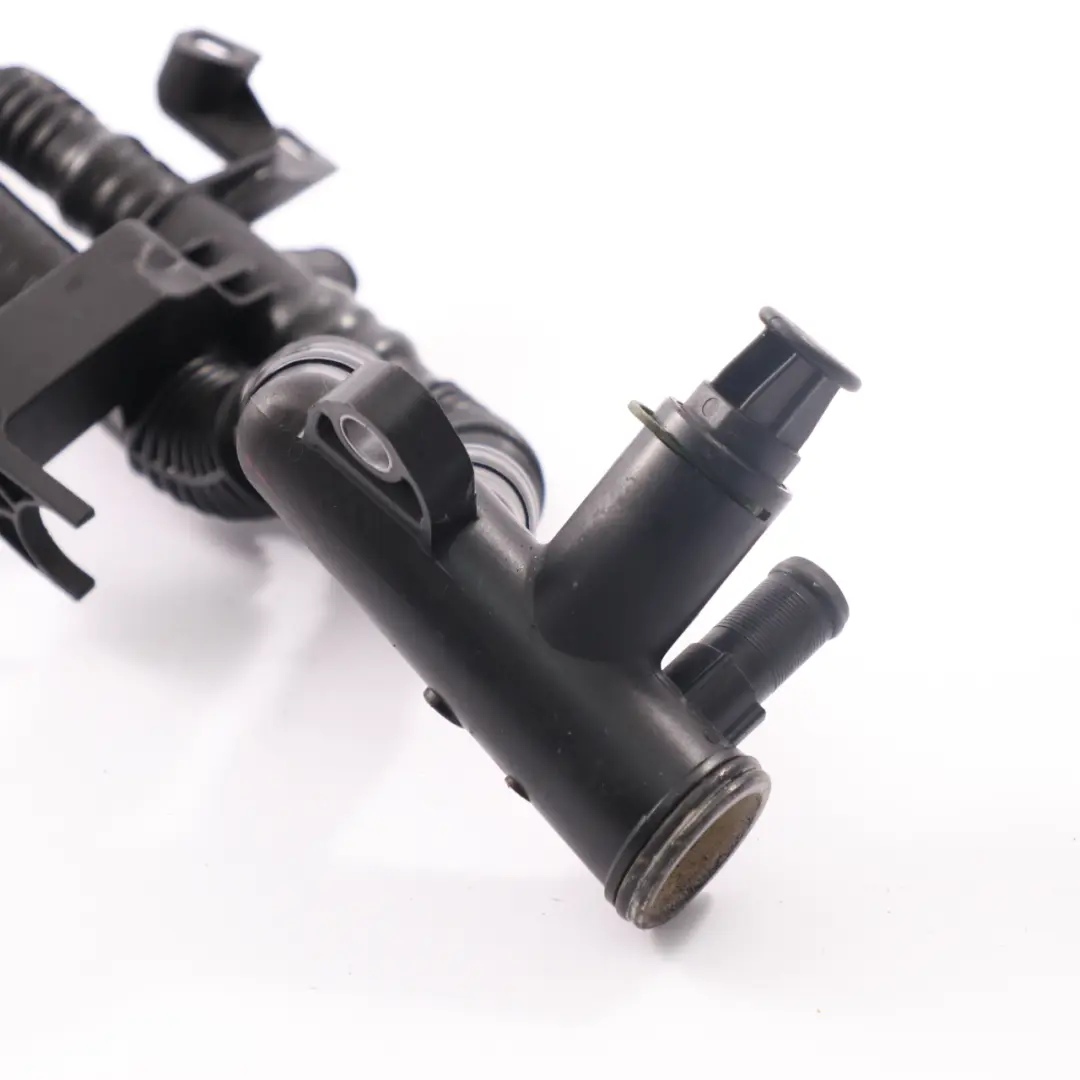 Peugeot 207 Tuyau Eau Refroidissement Conduite Liquide 1.6 HDI Engine - SKU 9647768980 - Numéro de pièce 9647768980