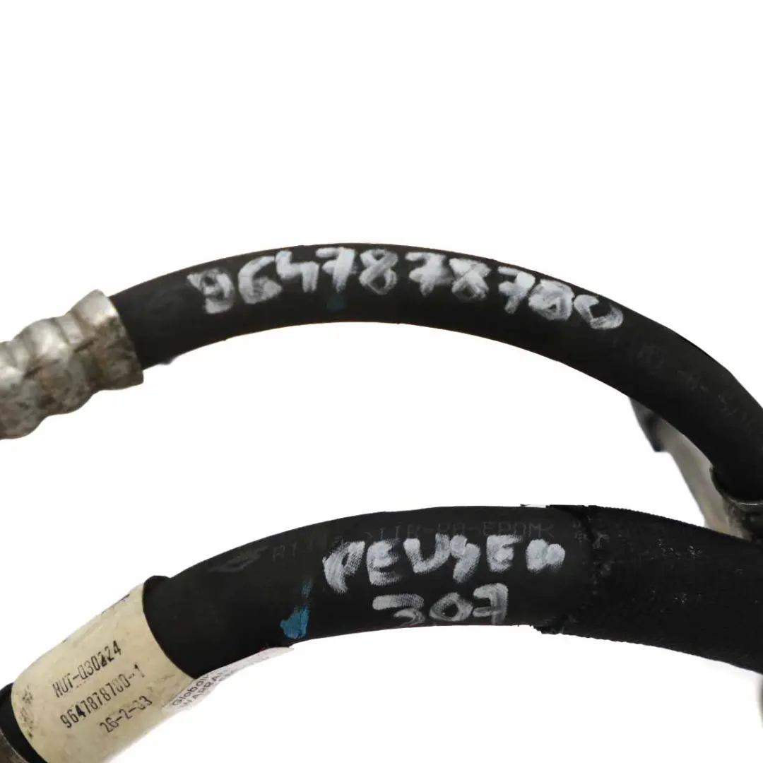 Przewód klimatyzacji do Peugeot 307 o numerze 9647878780 Peugeot 307 Przewód klimatyzacji - SKU 9647878780 - Numer Części 9647878780