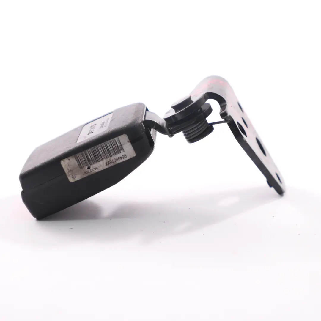 Fibbia cintura sicurezza inferiore posteriore sinistra per Peugeot 207 con numero di parte 96498078XX Peugeot 207 Fibbia cintura sicurezza inferiore posteriore sinistra - SKU 96498078XX - Numero di parte 96498078XX