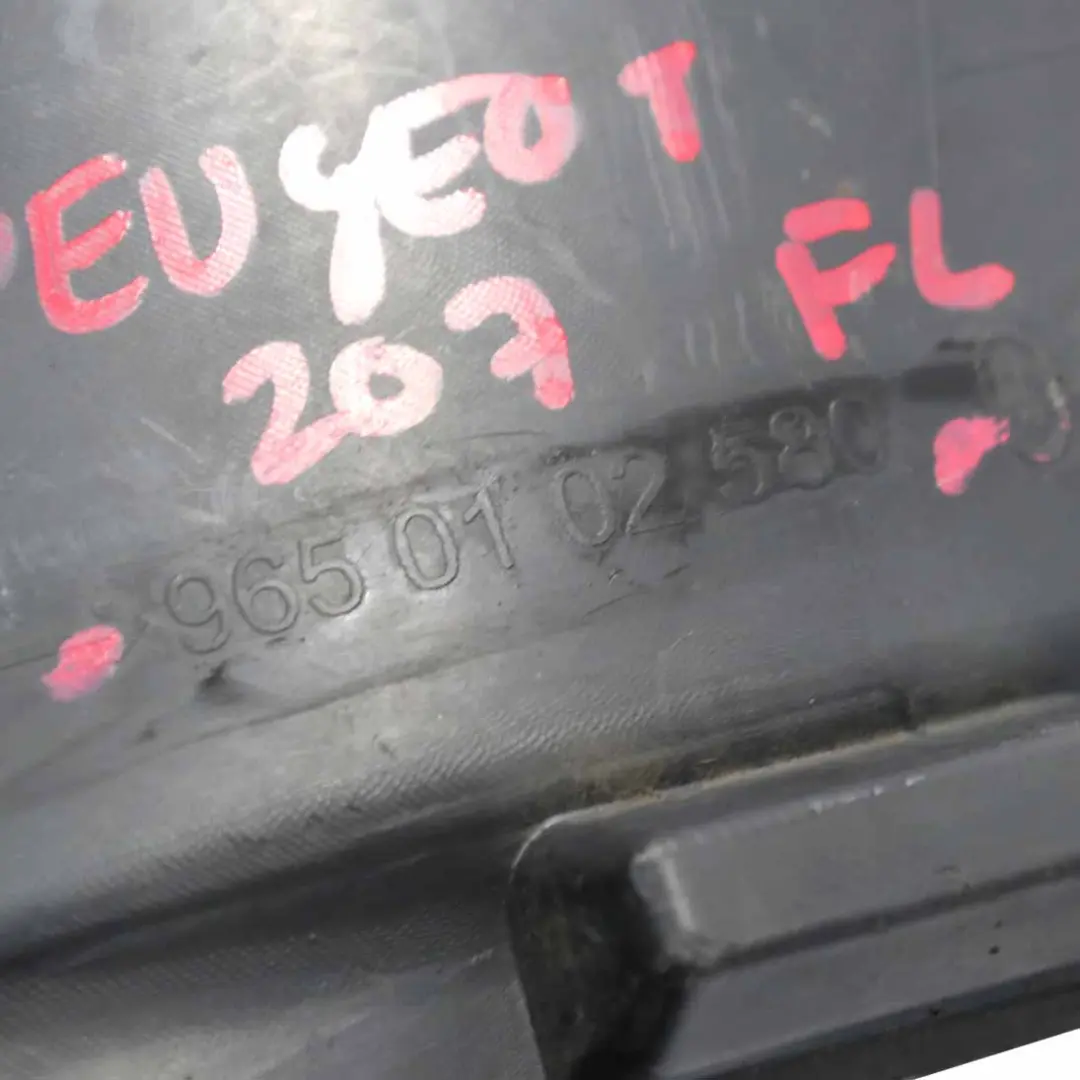 Tapacubos delantero izquierdo para para Peugeot 207 con número de pieza 9650102580 Peugeot 207 Tapacubos delantero izquierdo para - SKU 9650102580 - Número de pieza 9650102580