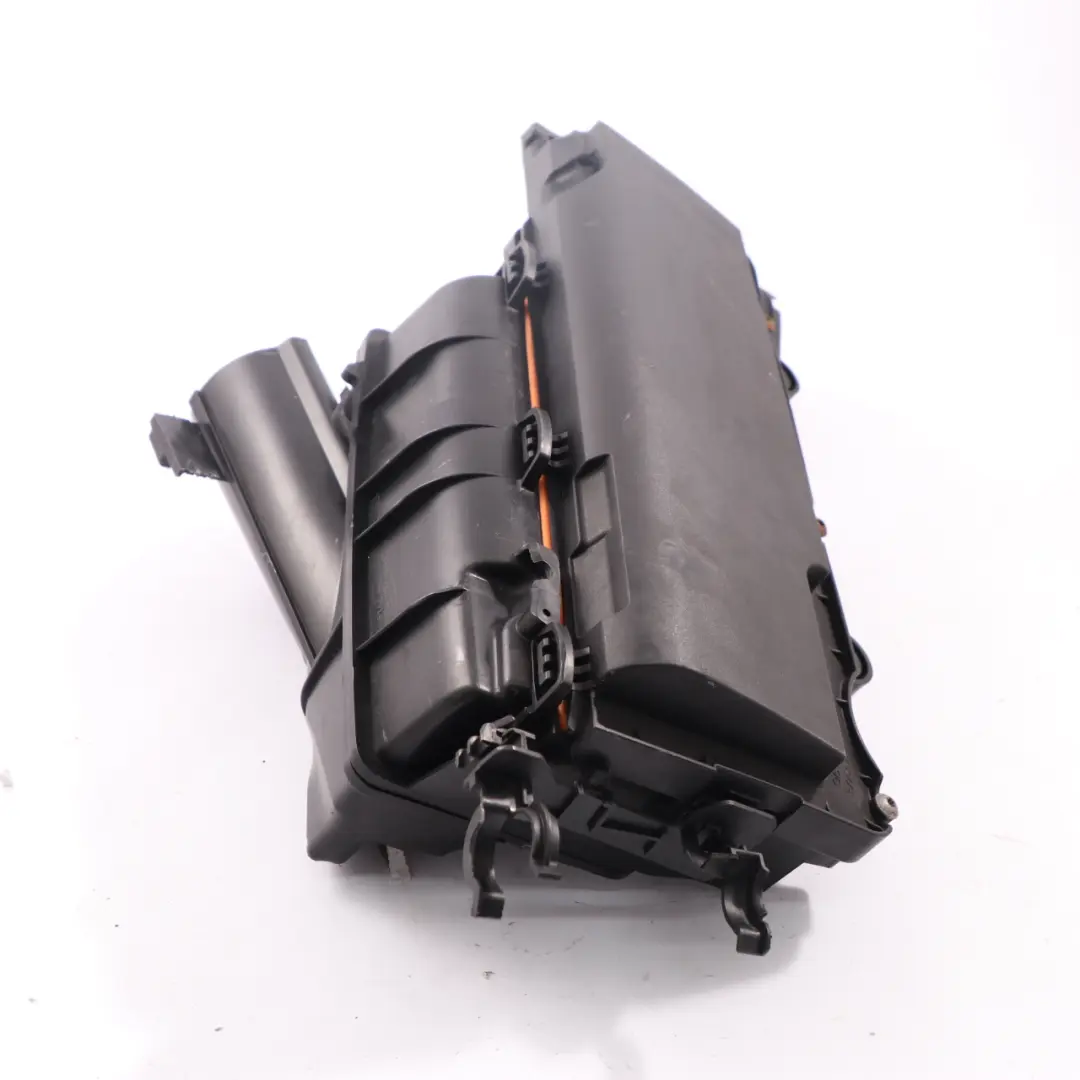 Carcasa de la caja del filtro de aire del Peugeot 307 para con número de pieza 9650673080 Carcasa de la caja del filtro de aire del Peugeot 307 - SKU 9650673080 - Número de pieza 9650673080