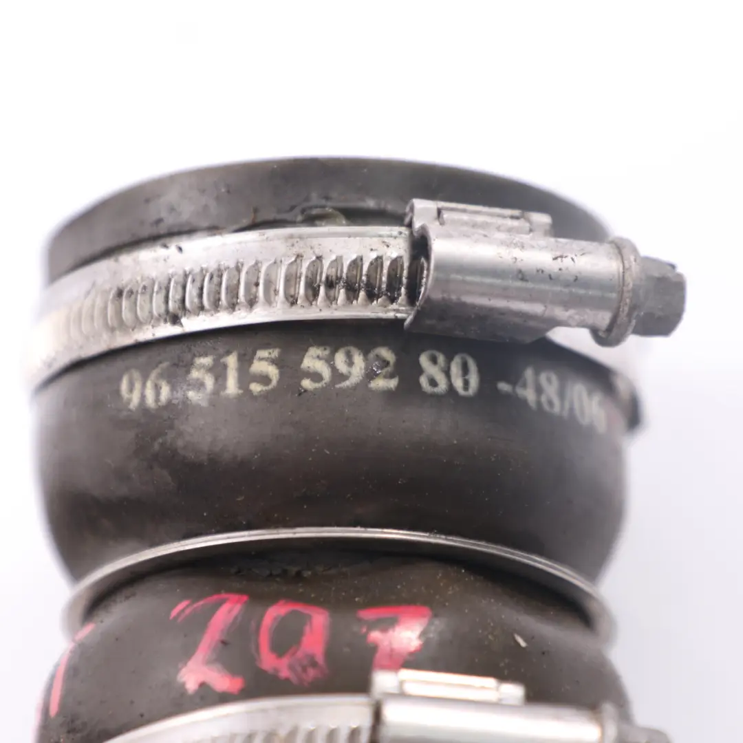 Ladeluftkühler Schlauch Luftansaugung Rohr für Peugeot 207 1.6 HDi mit Teilenummer 9651559280 Peugeot 207 1.6 HDi Ladeluftkühler Schlauch Luftansaugung Rohr - SKU 9651559280 - Teilenummer 9651559280