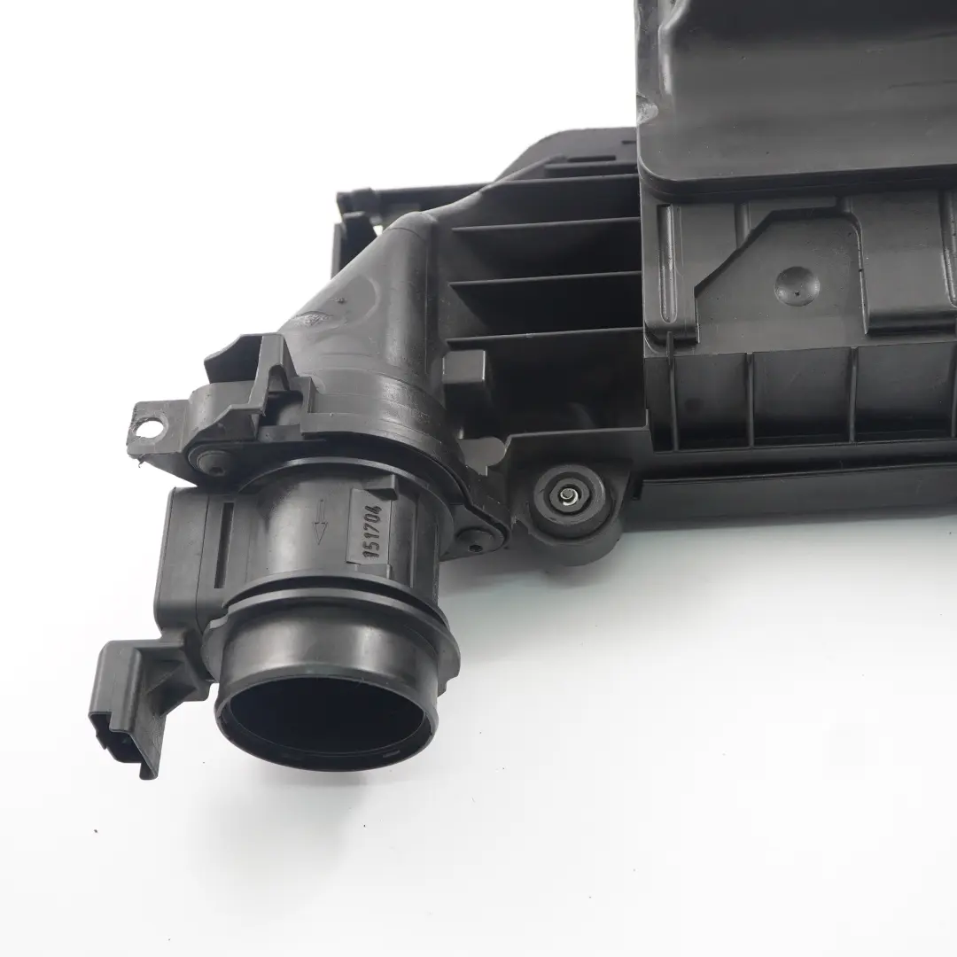 Aspirazione Silenziatore Filtro Aria Silenziatore per Peugeot 207 1.4 HDI con numero di parte 9652987380 Peugeot 207 1.4 HDI Aspirazione Silenziatore Filtro Aria Silenziatore - SKU 9652987380 - Numero di parte 9652987380