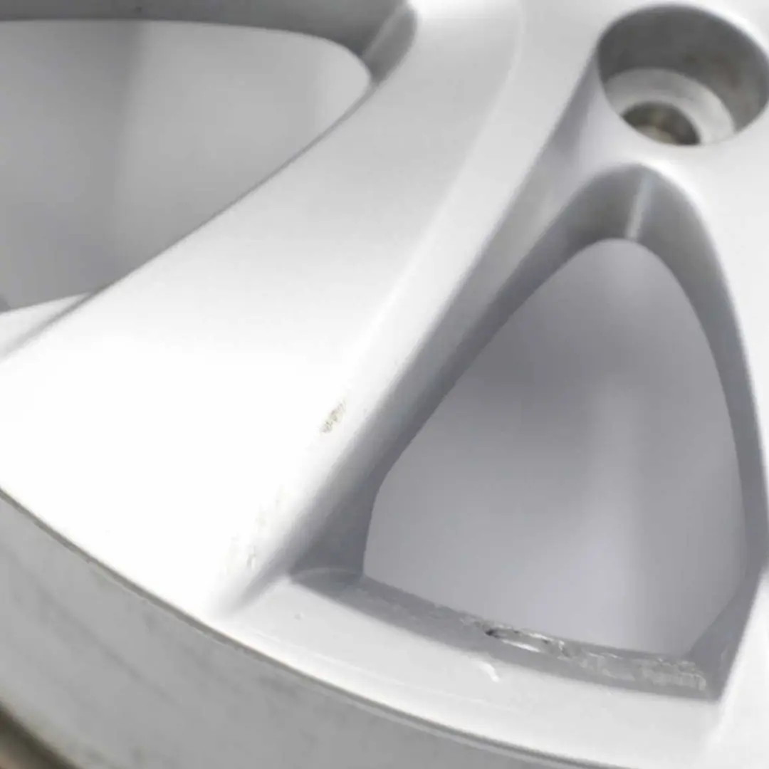 Citroen C4 Picasso Silver Alloy Wheel Rim 16" ET:26 6,5J to with Part number 9654385880 Citroen C4 Picasso Silver Alloy Wheel Rim 16" ET:26 6,5J - SKU 9654385880-3 - Part number 9654385880