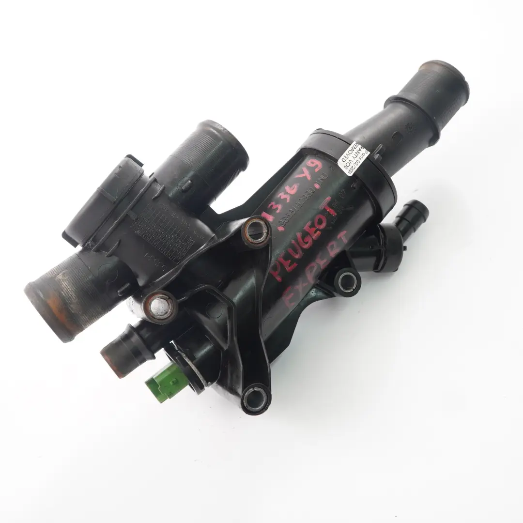 Obudowa Termostatu Chłodzenia 2.0 HDI Diesel do Peugeot Expert o numerze 9656182980 Peugeot Expert Obudowa Termostatu Chłodzenia 2.0 HDI Diesel - SKU 9656182980 - Numer Części 9656182980