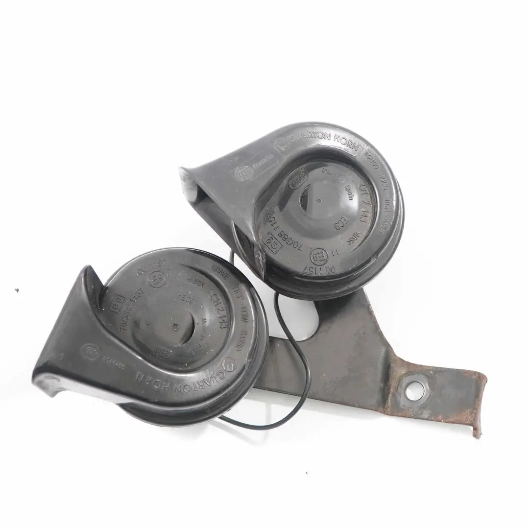 Horn Signal Fanfare High Low Tone Pitch to Peugeot 3008 Twin Double with Part number 9657476680 Peugeot 3008 Twin Double Horn Signal Fanfare High Low Tone Pitch - SKU 9657476680 - Part number 9657476680