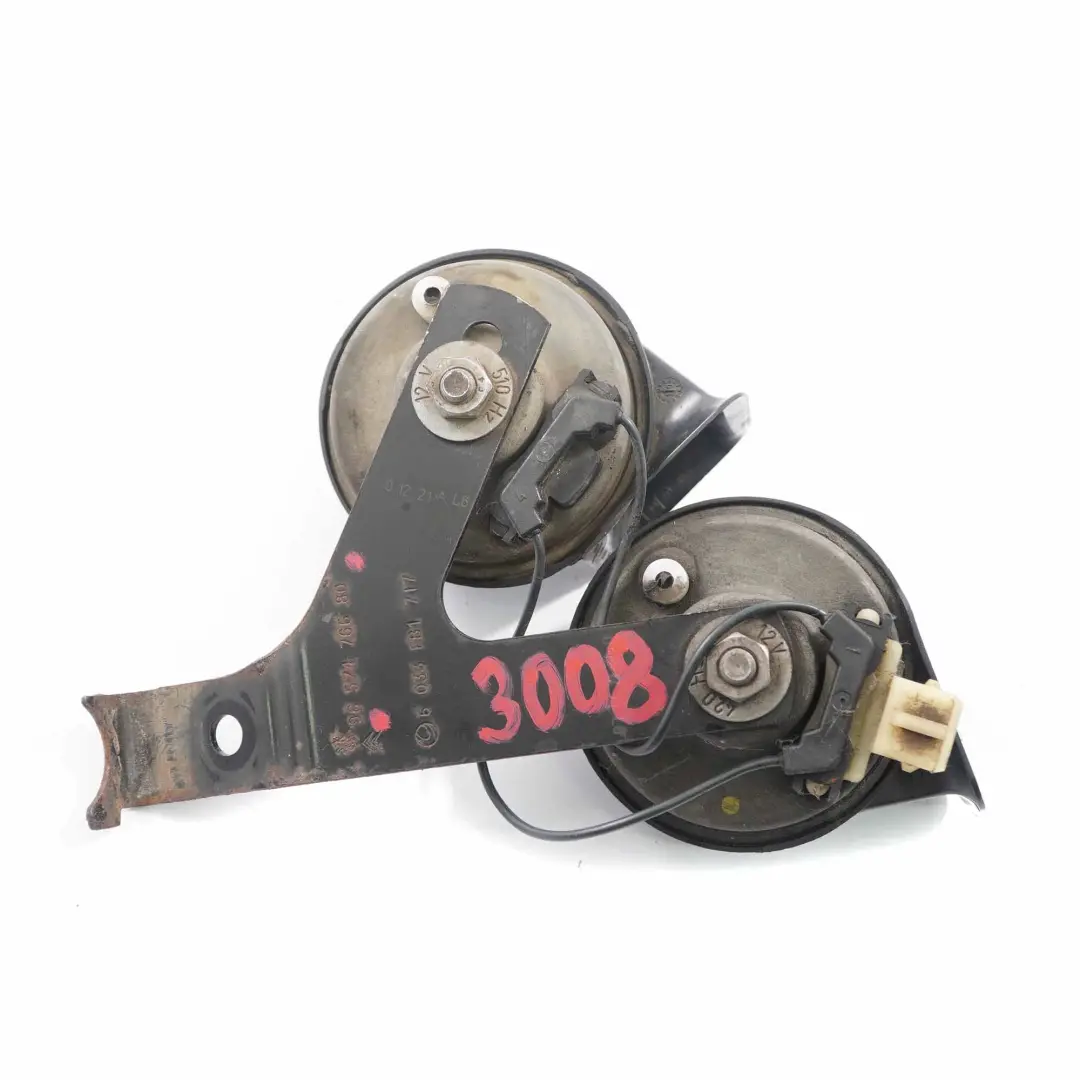 Doppel Horn Signal Fanfare hoch tief Tonhöhe für Peugeot 3008 mit Teilenummer 9657476680 Peugeot 3008 Doppel Horn Signal Fanfare hoch tief Tonhöhe - SKU 9657476680 - Teilenummer 9657476680