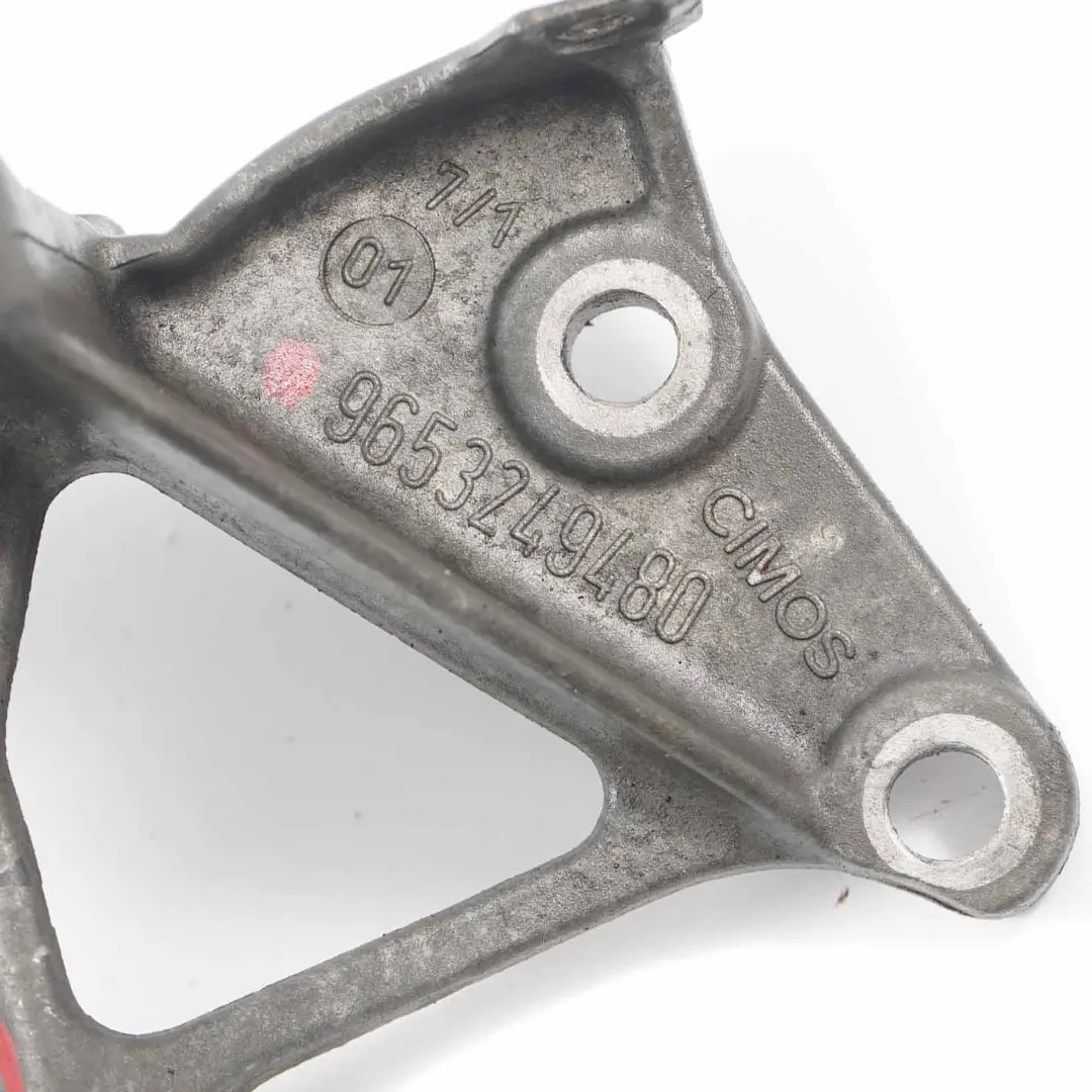 Alternator Supporting Bracket Mount Diesel to Peugeot 207 1.6 HDI with Part number 9657477580 Peugeot 207 1.6 HDI Alternator Supporting Bracket Mount Diesel - SKU 9657477580 - Part number 9657477580