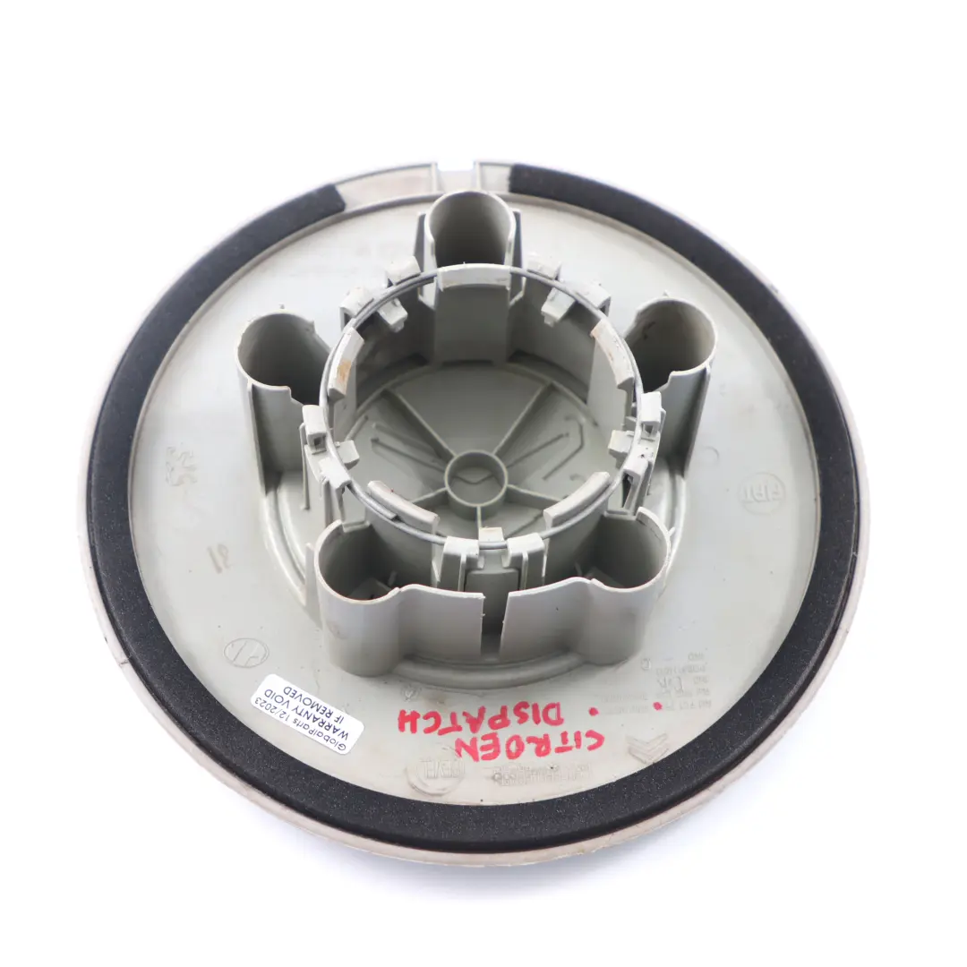 Tapacubos Citroen Jumpy 16" Panel Central Plata para con número de pieza 9658036380 Tapacubos Citroen Jumpy 16" Panel Central Plata - SKU 9658036380 - Número de pieza 9658036380