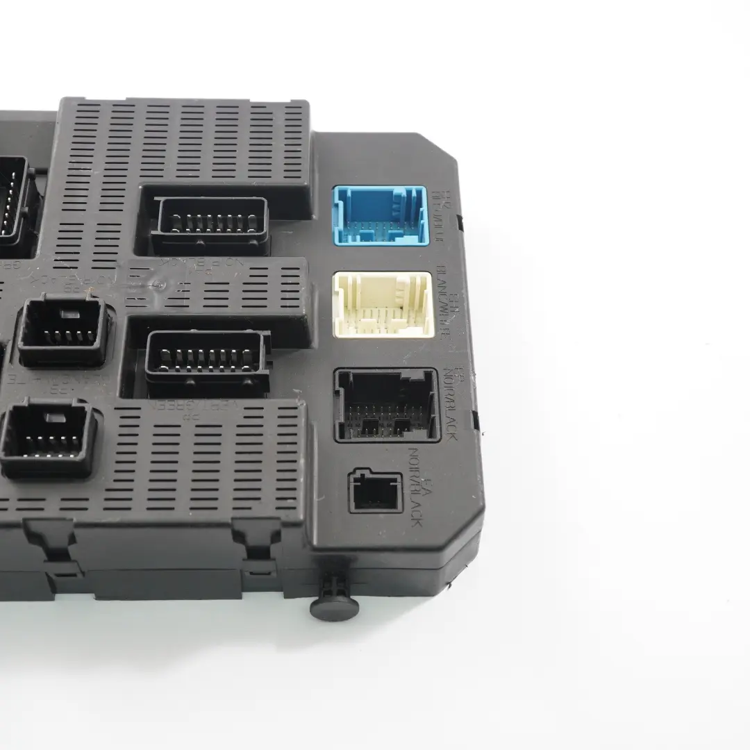 Sicherungskasten BSI Steuergerät Modul ECU für Peugeot 207 1.4 HDI mit Teilenummer 9659285480 Peugeot 207 1.4 HDI Sicherungskasten BSI Steuergerät Modul ECU - SKU 9659285480 - Teilenummer 9659285480