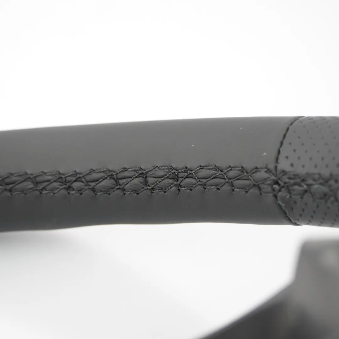 NUEVO Cuero Negro para Peugeot 308 Volante con número de pieza 96598451ZD Peugeot 308 Volante NUEVO Cuero Negro - SKU 96598451ZD-1 - Número de pieza 96598451ZD