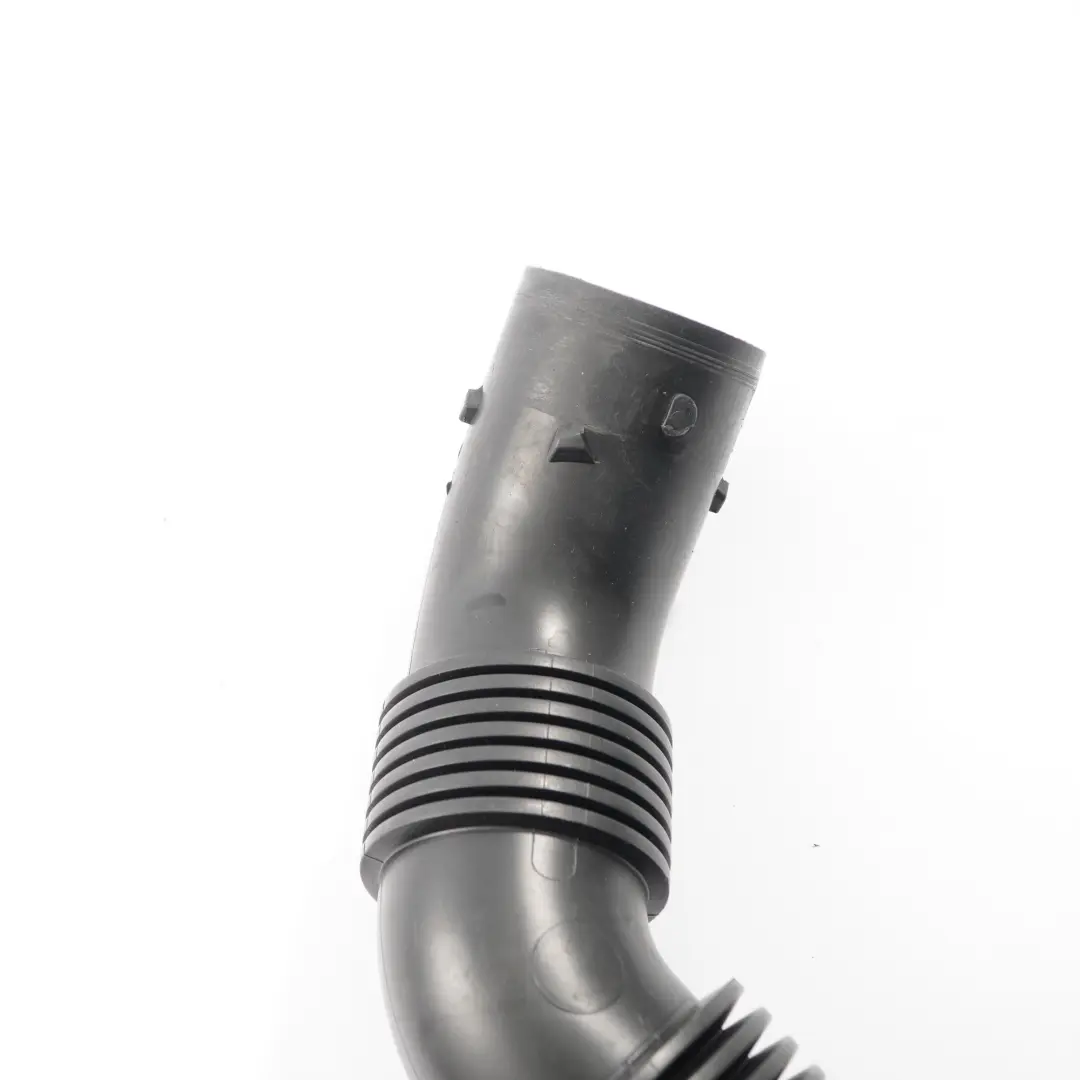 Citroen Berlingo Peugeot 3008 1.6 HDI Air Intake Pipe Hose Tube to with Part number 9660502880 Citroen Berlingo Peugeot 3008 1.6 HDI Air Intake Pipe Hose Tube - SKU 9660502880 - Part number 9660502880