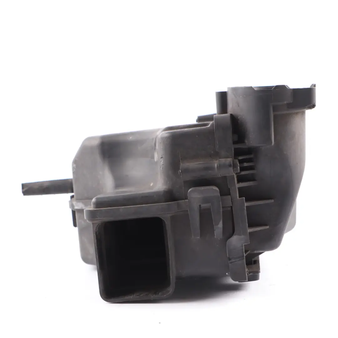 Intake Silencer Air Filter Muffler Box Housing to Peugeot 307 1.6 HDI with Part number 9663365980 Peugeot 307 1.6 HDI Intake Silencer Air Filter Muffler Box Housing - SKU 9663365980-1 - Part number 9663365980