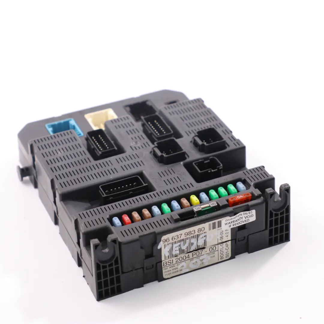 Fuse Box BSI Control Unit Module to Peugeot 207 with Part number 9663798380 Peugeot 207 Fuse Box BSI Control Unit Module - SKU 9663798380 - Part number 9663798380