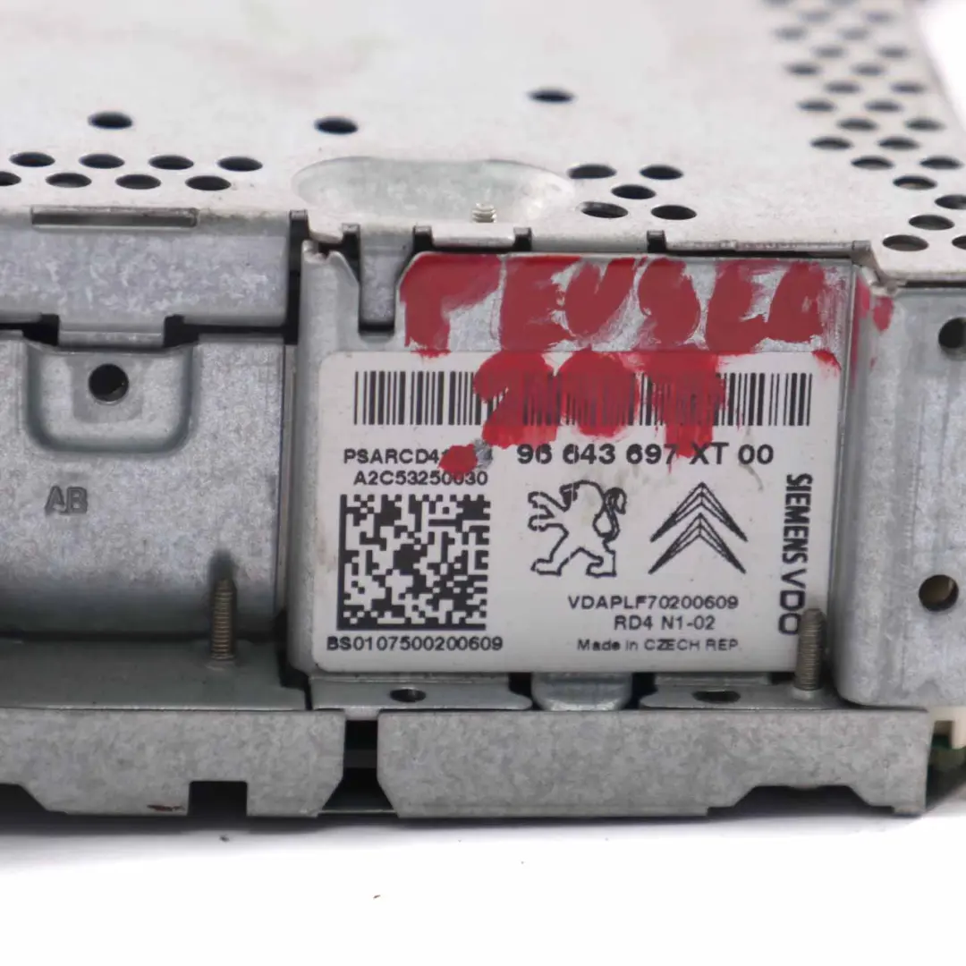 Radio Odtwarzacz CD do Peugeot 207 o numerze 96643697XT00 Peugeot 207 Radio Odtwarzacz CD - SKU 96643697XT00 - Numer Części 96643697XT00