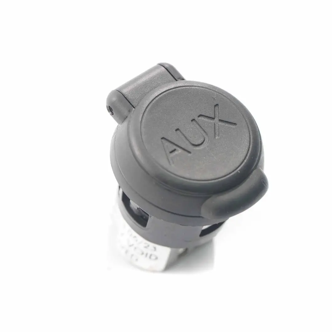 USB AUX Stecker Schnittstelle Adapter Port Buchse für Peugeot 3008 mit Teilenummer 96647952XT Peugeot 3008 USB AUX Stecker Schnittstelle Adapter Port Buchse - SKU 96647952XT - Teilenummer 96647952XT