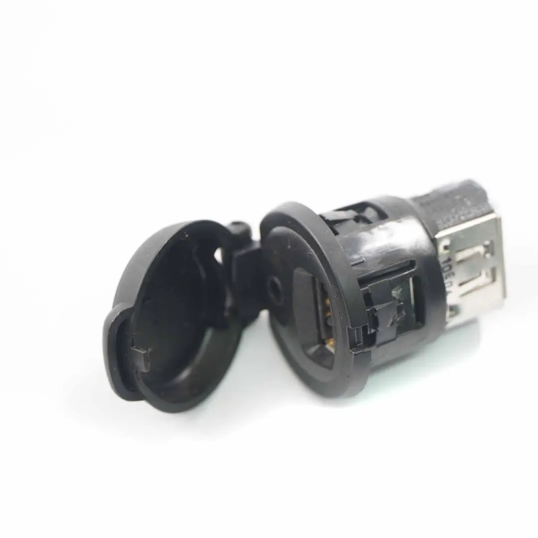 Connettore USB AUX Interfaccia Adattatore Porta Presa per Peugeot 3008 con numero di parte 96647952XT Peugeot 3008 Connettore USB AUX Interfaccia Adattatore Porta Presa - SKU 96647952XT - Numero di parte 96647952XT