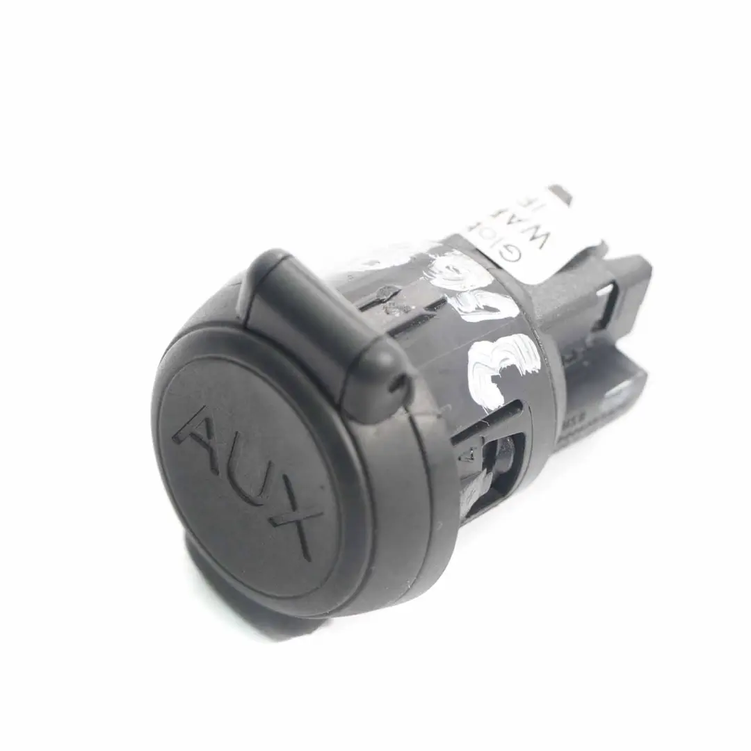 Peugeot 3008 USB AUX Connector Interface Adapter Port Socket - SKU 96647952XT - Part number 96647952XT