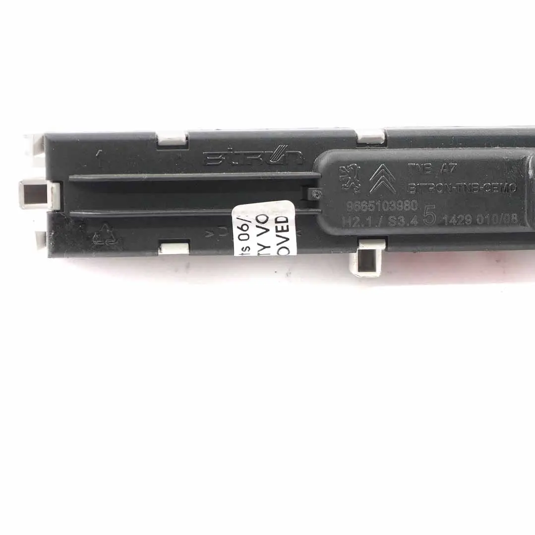 Peugeot 207 Seat Belt Warning Light Display Screen Dashboard - SKU 9665103980 - Part number 9665103980