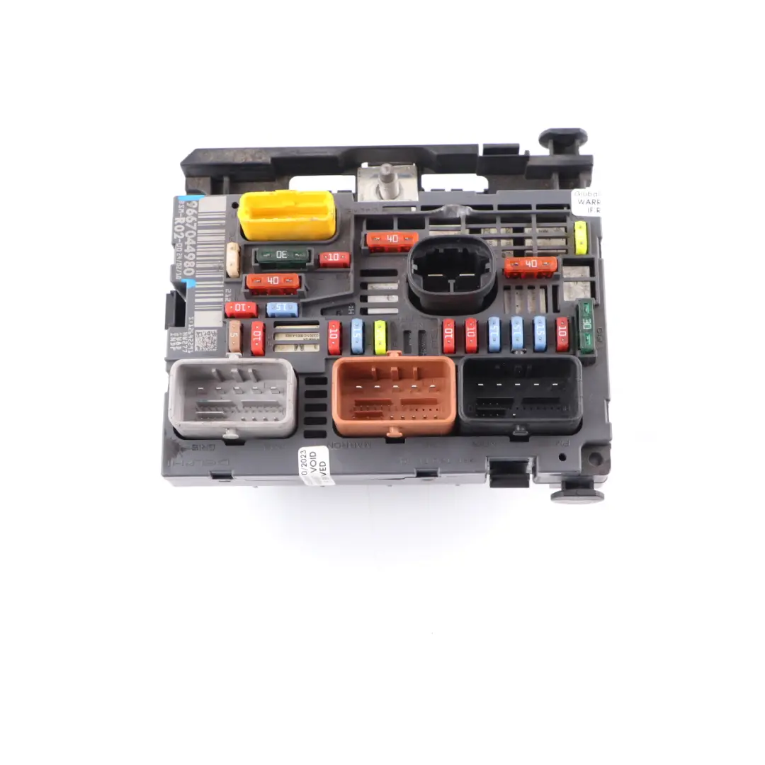 Fuse Box Citroen C4 Peugeot 3008 BSM Control Unit Module to with Part number 9667044980 Fuse Box Citroen C4 Peugeot 3008 BSM Control Unit Module - SKU 9667044980 - Part number 9667044980