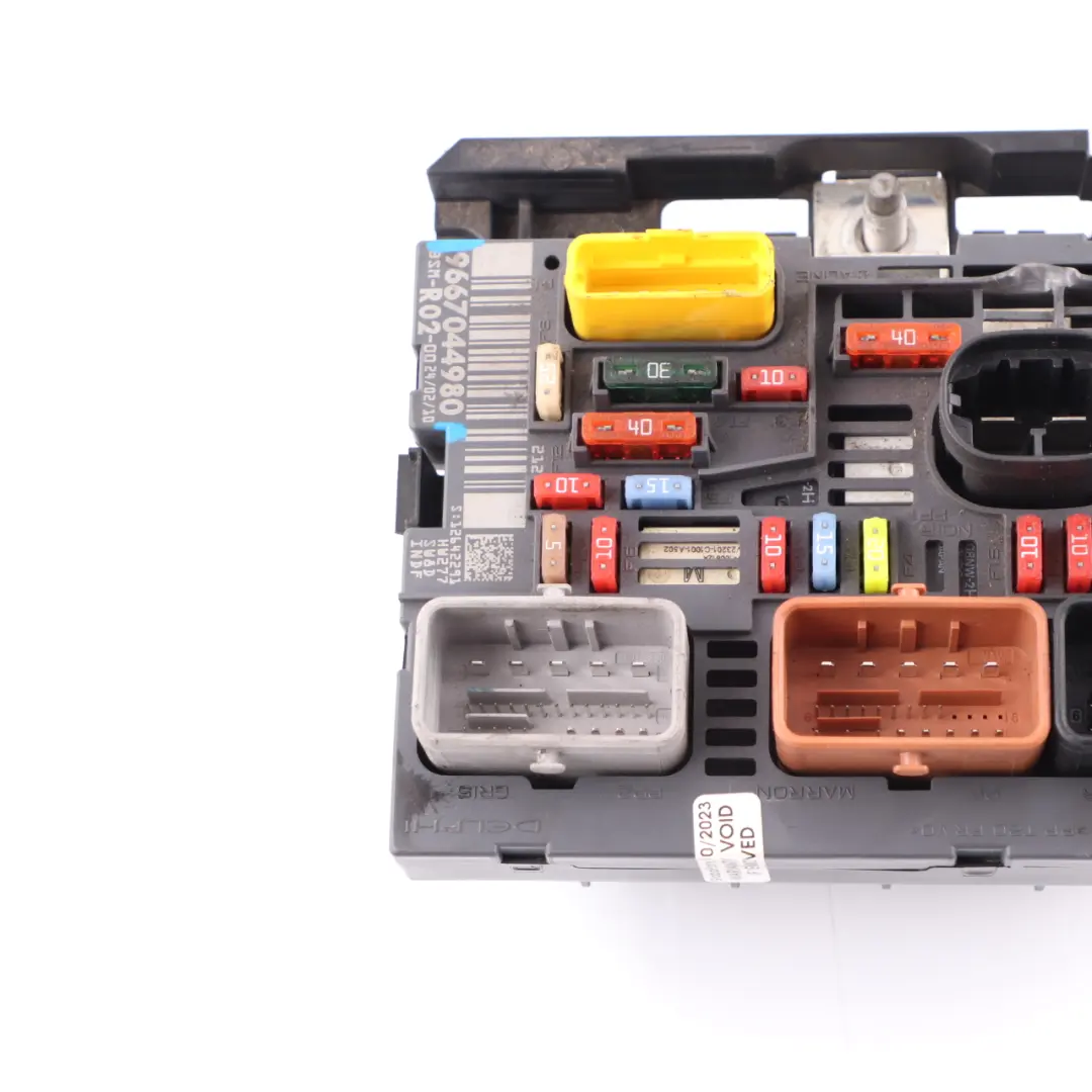 Fuse Box Citroen C4 Peugeot 3008 BSM Control Unit Module to with Part number 9667044980 Fuse Box Citroen C4 Peugeot 3008 BSM Control Unit Module - SKU 9667044980 - Part number 9667044980