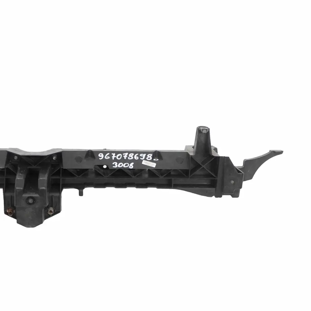 Griglia Radiatore Supporto Anteriore Supporto Montaggio per Peugeot 3008 con numero di parte 9670786980 Peugeot 3008 Griglia Radiatore Supporto Anteriore Supporto Montaggio - SKU 9670786980 - Numero di parte 9670786980