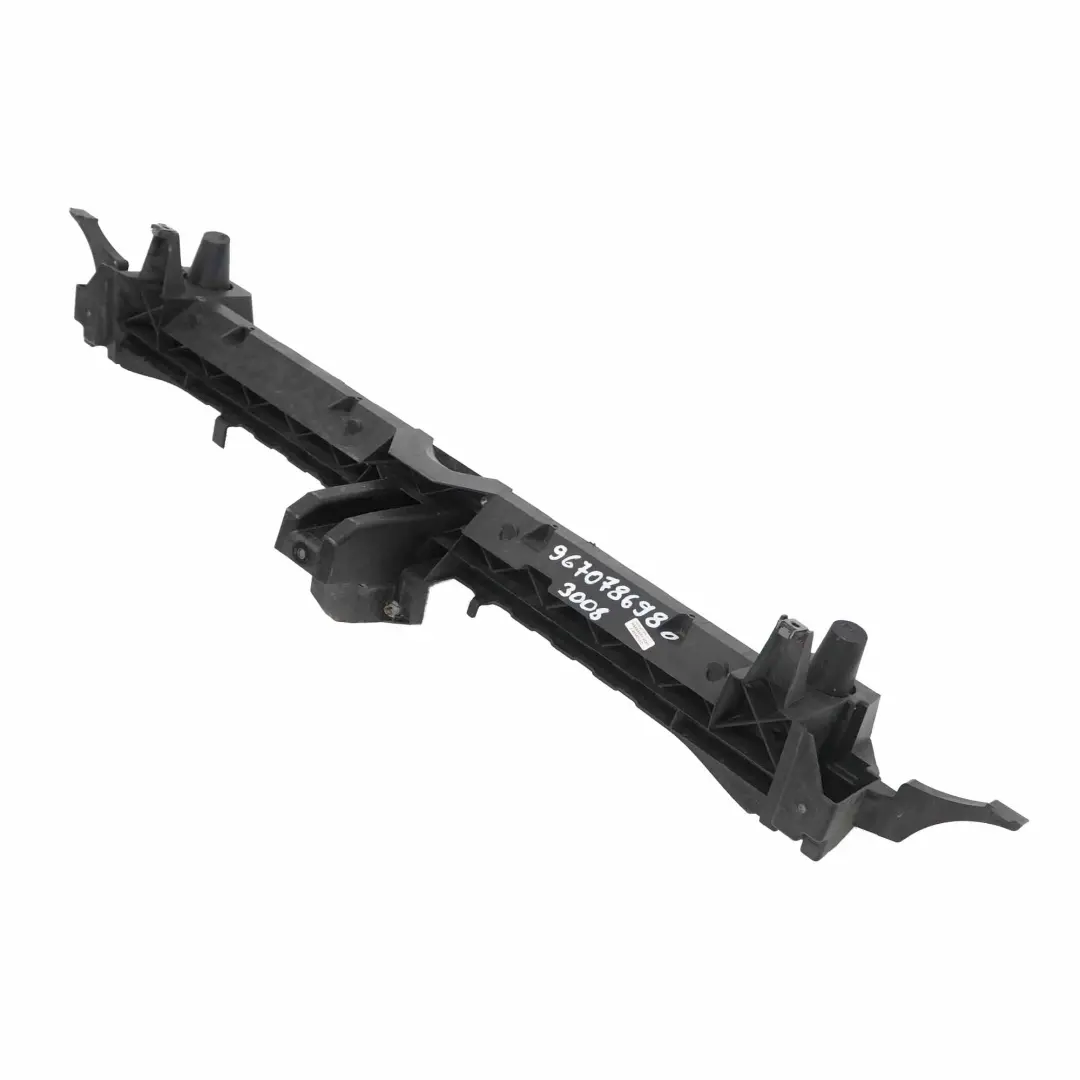 Grille de Radiateur Support de fixation avant pour Peugeot 3008 à propos du numéro de pièce 9670786980 Peugeot 3008 Grille de Radiateur Support de fixation avant - SKU 9670786980 - Numéro de pièce 9670786980