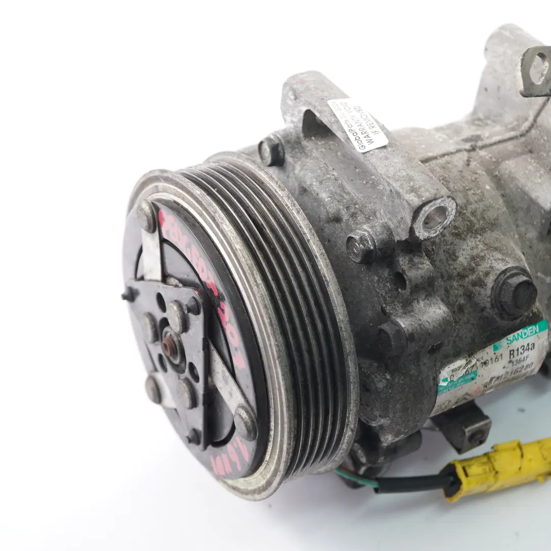 Compresseur de climatisation AC pour Peugeot 207 Citroën C4 C5 1.6 HDI à propos du numéro de pièce 9671216280 Peugeot 207 Citroën C4 C5 1.6 HDI Compresseur de climatisation AC - SKU 9671216280 - Numéro de pièce 9671216280