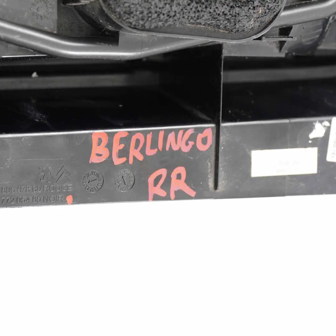 Citroen Berlingo Tail Light Rear Lamp Right O/S Side Panel to with Part number 9672205480 Citroen Berlingo Tail Light Rear Lamp Right O/S Side Panel - SKU 9672205480 - Part number 9672205480