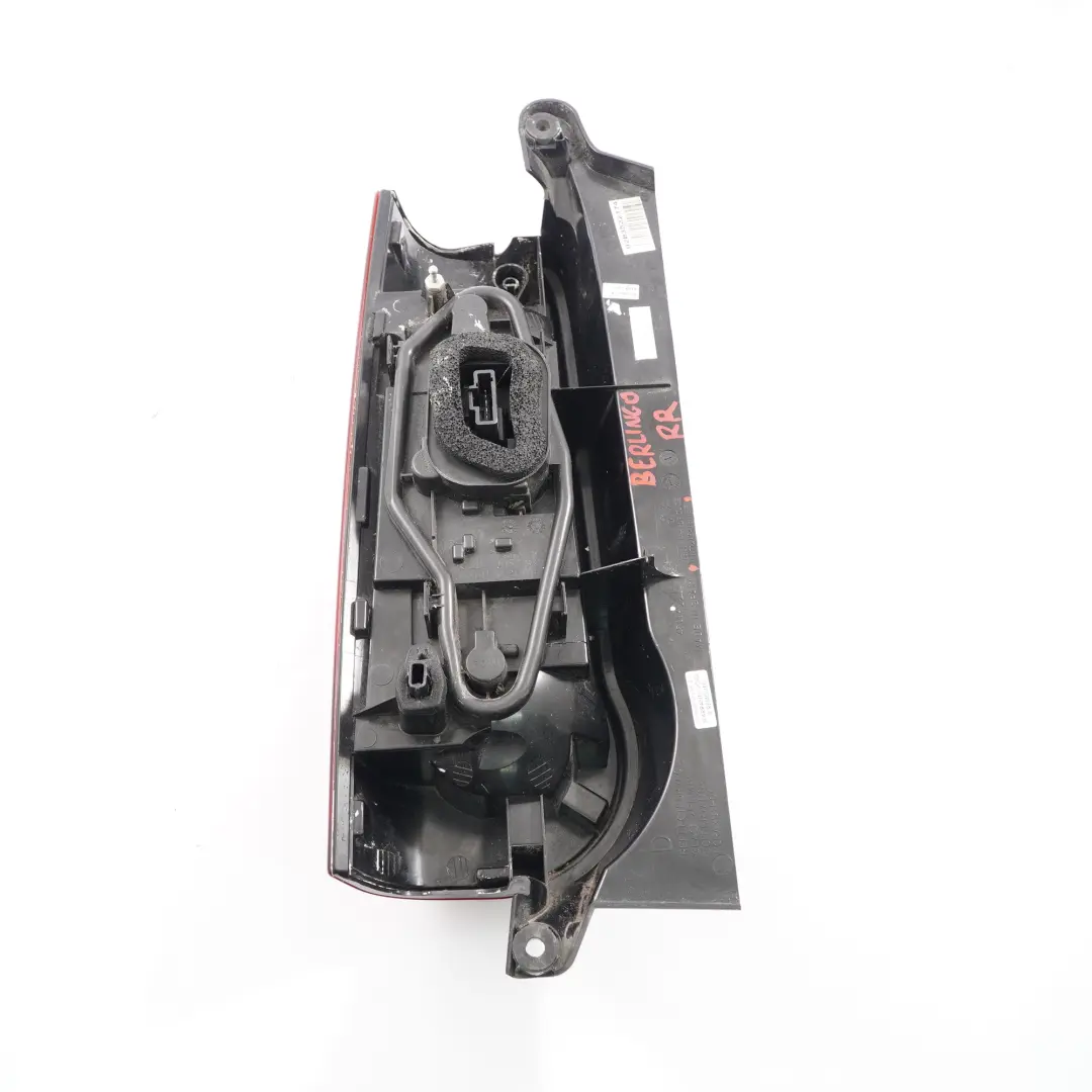  Citroen Berlingo Lampa Prawy Tył Tylna - SKU 9672205480 - Numer Części 9672205480