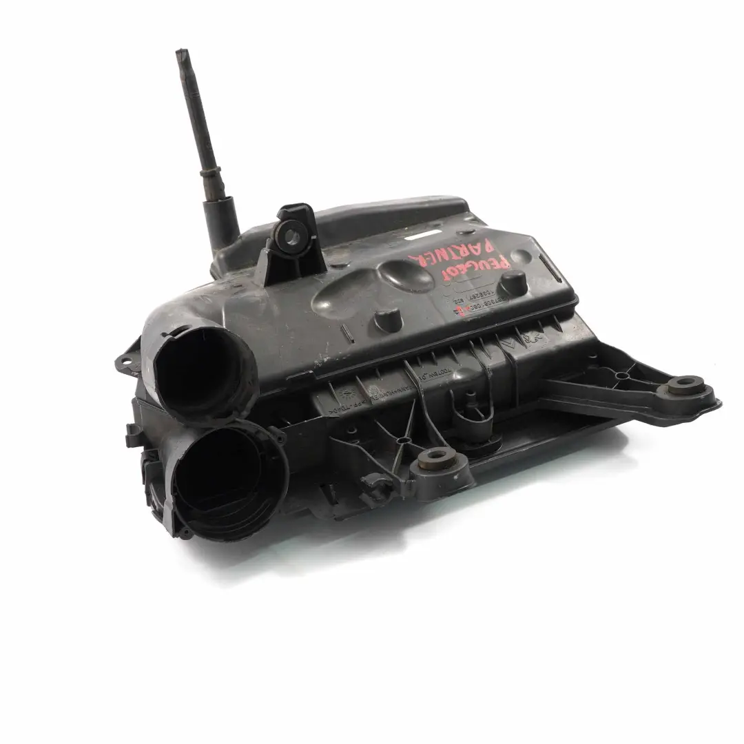 Filter Housing Citroen Berlingo Peugeot Partner Intake Box Cover to Air with Part number 9673061080 Air Filter Housing Citroen Berlingo Peugeot Partner Intake Box Cover - SKU 9673061080-1 - Part number 9673061080