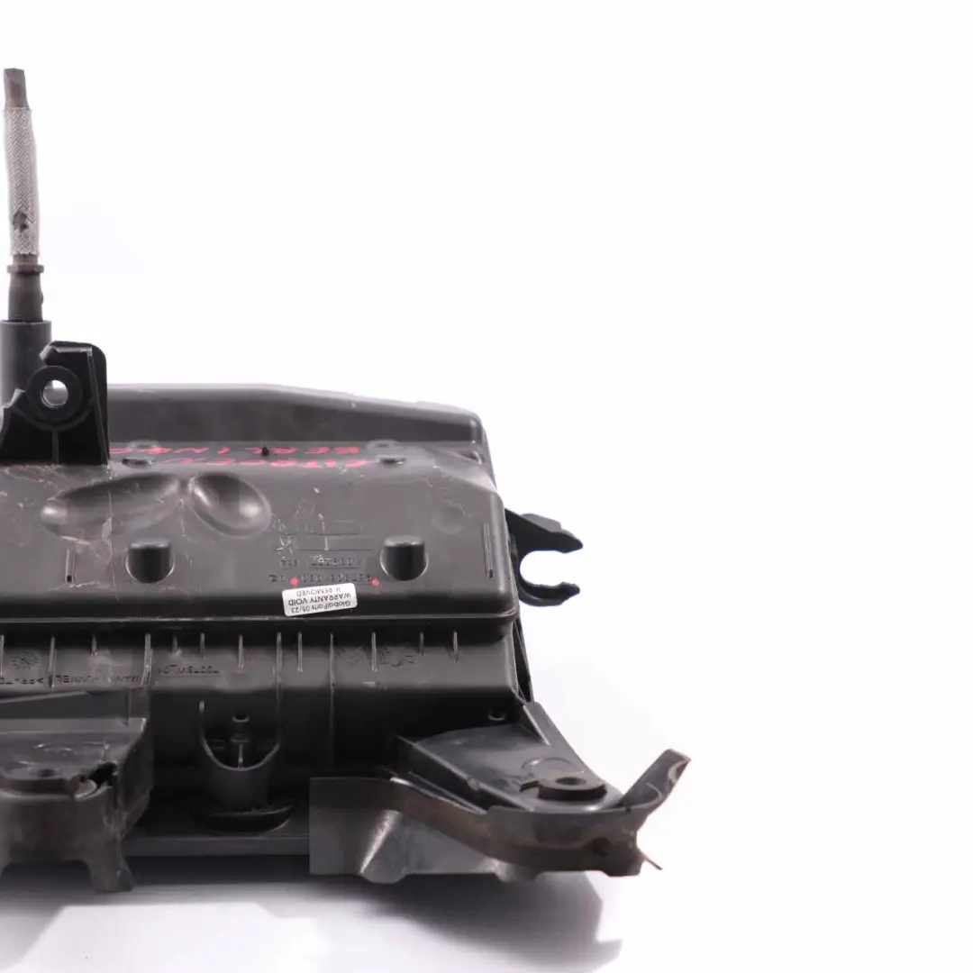 Alloggiamento filtro aria Citroen Berlingo Coperchio scatola aspirazione per con numero di parte 9673061080 Alloggiamento filtro aria Citroen Berlingo Coperchio scatola aspirazione - SKU 9673061080 - Numero di parte 9673061080